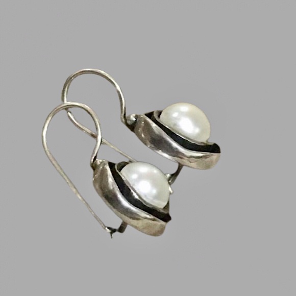DIDAE SILPADA Freshwater Pearl Sterling Silver Drop Earrings - Picture 2 of 5